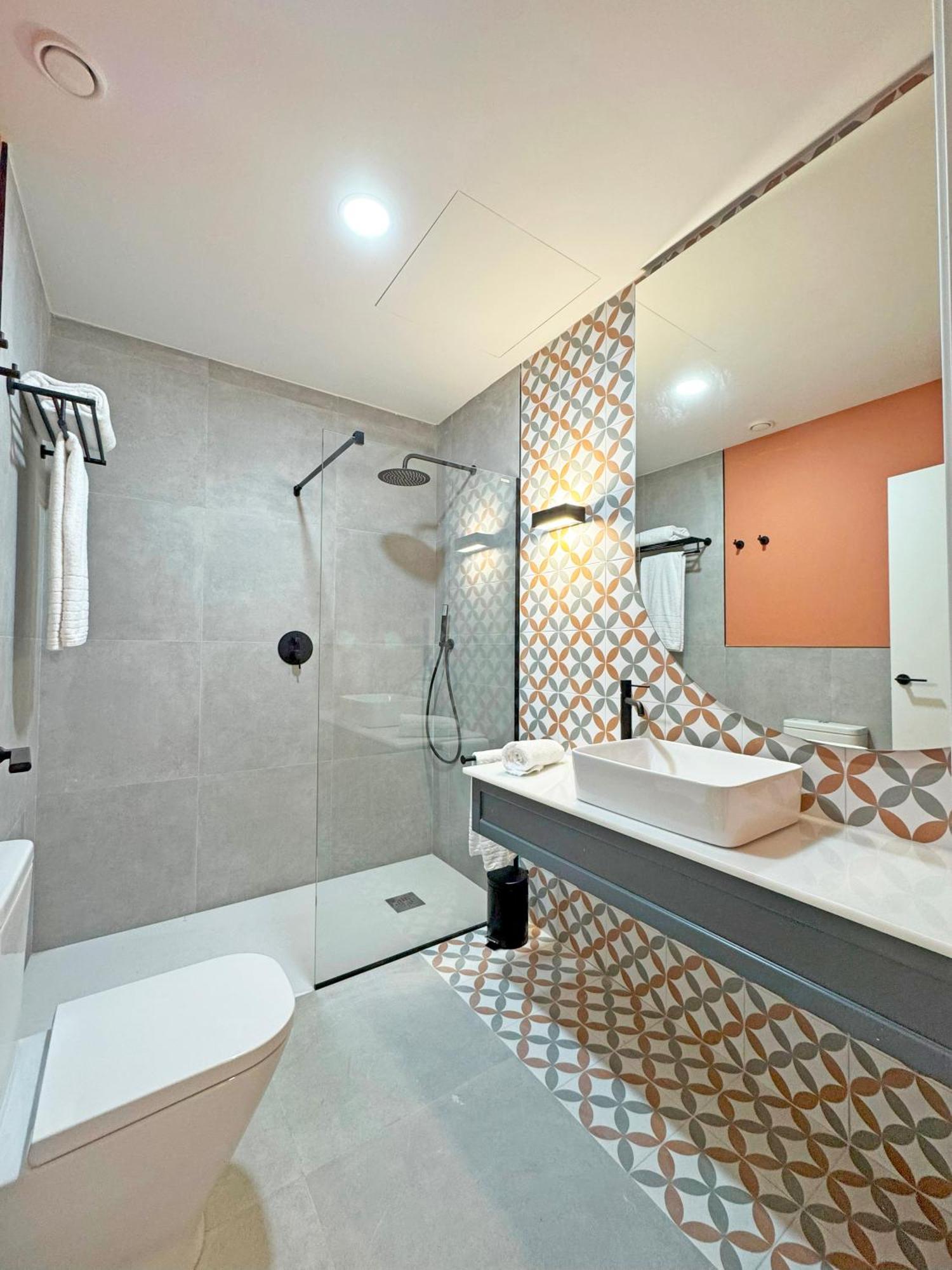 Itc Madrid By Soho Boutique Hotel Exterior photo